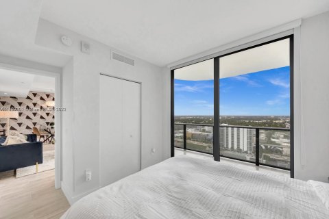 Condo in Miami, Florida, 1 bedroom  № 10830 - photo 17