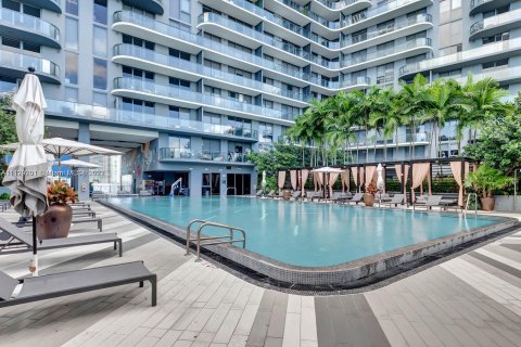 Condo in Miami, Florida, 1 bedroom  № 10830 - photo 28