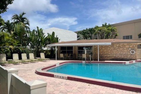 Copropriété à vendre à Oakland Park, Floride: 2 chambres, 92.9 m2 № 1362257 - photo 14