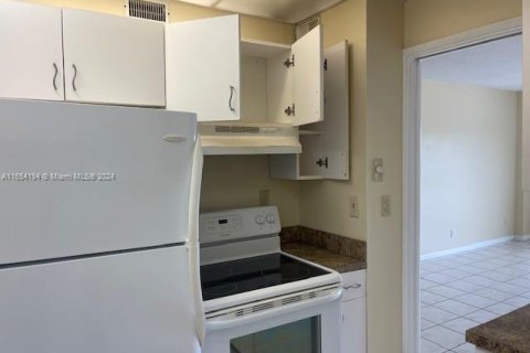 Copropriété à vendre à Oakland Park, Floride: 2 chambres, 92.9 m2 № 1362257 - photo 26