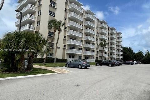 Copropriété à vendre à Oakland Park, Floride: 2 chambres, 92.9 m2 № 1362257 - photo 3