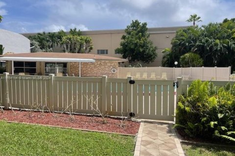 Copropriété à vendre à Oakland Park, Floride: 2 chambres, 92.9 m2 № 1362257 - photo 16