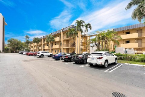 Condo in Pompano Beach, Florida, 2 bedrooms  № 1011490 - photo 22