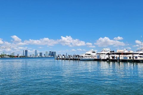 Condominio en venta en Miami Beach, Florida, 2 dormitorios, 106.84 m2 № 1419878 - foto 24