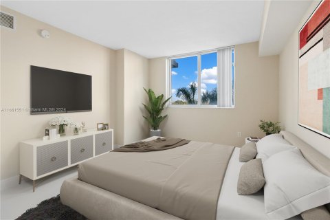 Condo in Miami, Florida, 2 bedrooms  № 1368807 - photo 11