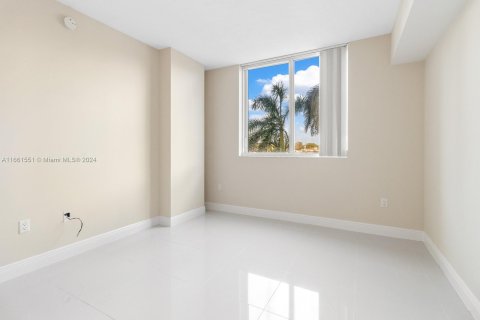 Copropriété à vendre à Miami, Floride: 2 chambres, 137.4 m2 № 1368807 - photo 10