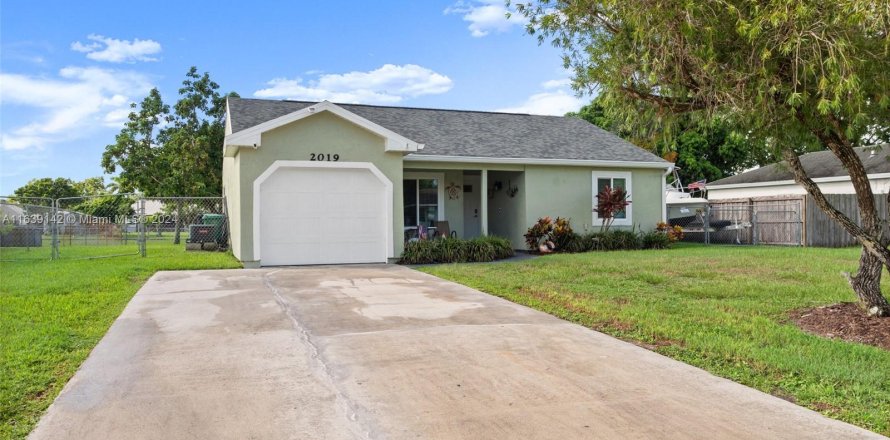 Villa ou maison à Port St. Lucie, Floride 2 chambres, 88.54 m2 № 1315971