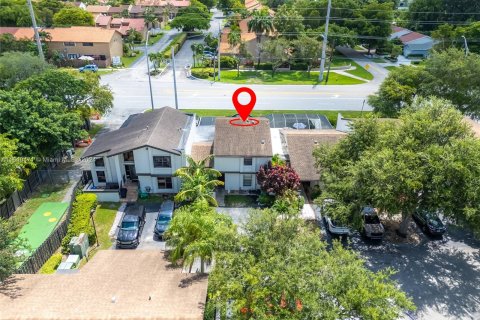 Adosado en venta en Miami, Florida, 3 dormitorios, 139.26 m2 № 1316210 - foto 3