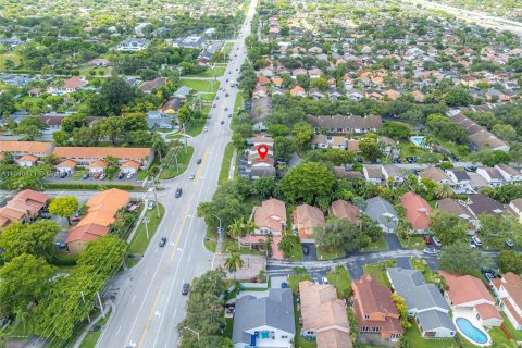 Touwnhouse à vendre à Miami, Floride: 3 chambres, 139.26 m2 № 1316210 - photo 10