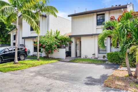 Adosado en venta en Miami, Florida, 3 dormitorios, 139.26 m2 № 1316210 - foto 11