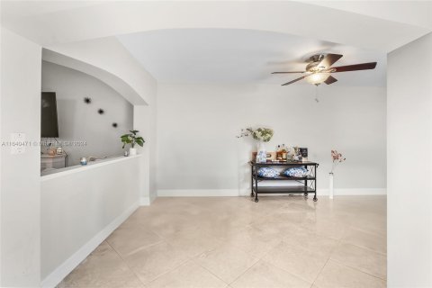 Townhouse in Miami, Florida 3 bedrooms, 139.26 sq.m. № 1316210 - photo 22