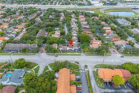 Townhouse in Miami, Florida 3 bedrooms, 139.26 sq.m. № 1316210 - photo 9