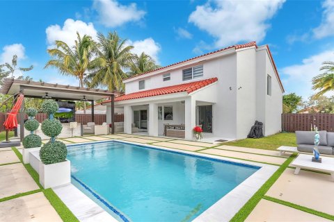 Casa en venta en Miami, Florida, 4 dormitorios, 205.87 m2 № 1316208 - foto 1