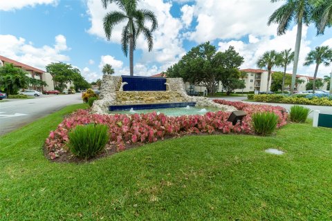Condominio en venta en Pembroke Pines, Florida, 2 dormitorios, 108.7 m2 № 1172090 - foto 5