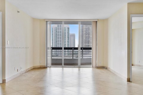 Condo in Aventura, Florida, 2 bedrooms  № 1367048 - photo 3