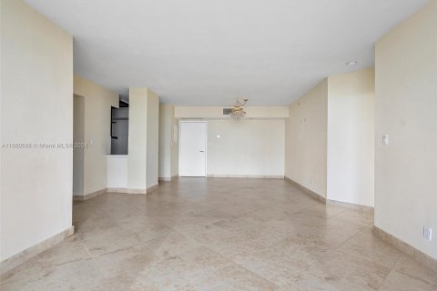 Condo in Aventura, Florida, 2 bedrooms  № 1367048 - photo 5