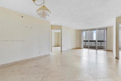 Condo in Aventura, Florida, 2 bedrooms  № 1367048 - photo 2