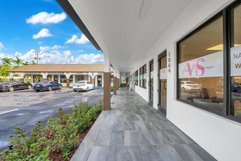 Propiedad comercial en venta en Sunrise, Florida № 1367016 - foto 10