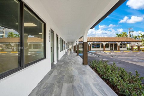 Commercial property in Sunrise, Florida № 1367016 - photo 22