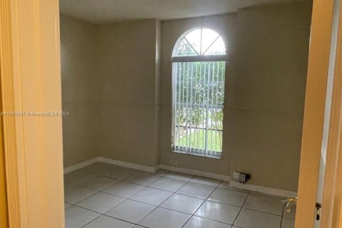 Casa en venta en Miami, Florida, 3 dormitorios, 144.09 m2 № 1367018 - foto 19