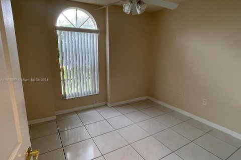 Casa en venta en Miami, Florida, 3 dormitorios, 144.09 m2 № 1367018 - foto 23