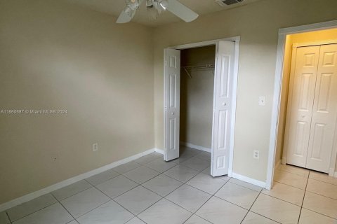 Casa en venta en Miami, Florida, 3 dormitorios, 144.09 m2 № 1367018 - foto 22