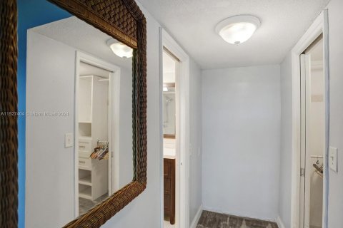 Condominio en venta en Pompano Beach, Florida, 2 dormitorios, 102.19 m2 № 1004409 - foto 17