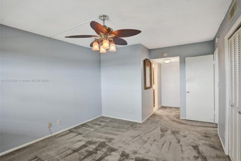 Condominio en venta en Pompano Beach, Florida, 2 dormitorios, 102.19 m2 № 1004409 - foto 14