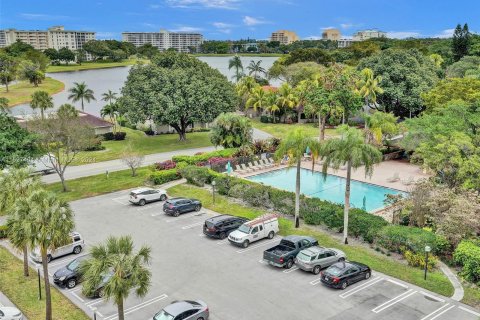 Condo in Pompano Beach, Florida, 2 bedrooms  № 1004409 - photo 6