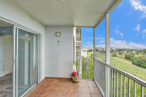 Condo in Pompano Beach, Florida, 2 bedrooms  № 1004409 - photo 26