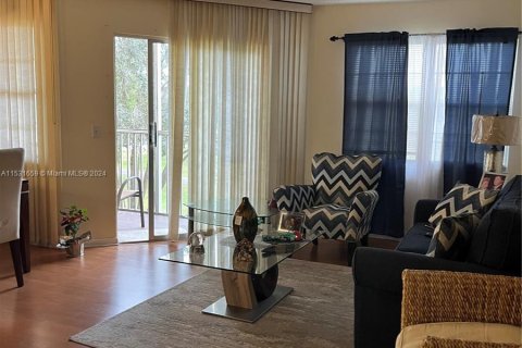 Condominio en venta en Pembroke Pines, Florida, 1 dormitorio, 78.04 m2 № 1004369 - foto 8