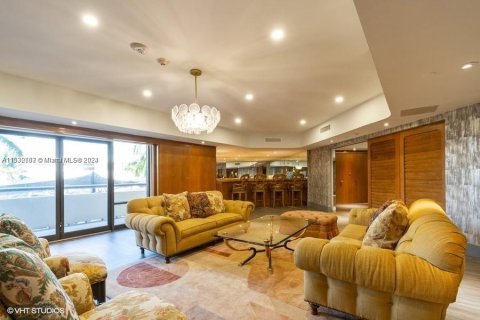 Condo in Aventura, Florida, 2 bedrooms  № 1004454 - photo 30