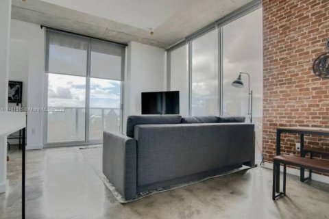 Copropriété à louer à Miami, Floride: 1 chambre, 56.39 m2 № 713731 - photo 3