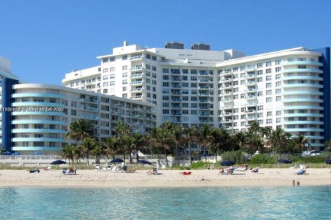 Copropriété à louer à Miami Beach, Floride: 2 chambres, 95.69 m2 № 57706 - photo 1
