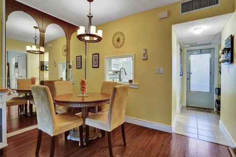 Copropriété à vendre à Lauderdale Lakes, Floride: 1 chambre, 63.55 m2 № 958645 - photo 15