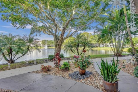 Condo in Lauderdale Lakes, Florida, 1 bedroom  № 958645 - photo 22