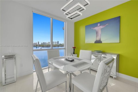 Copropriété à vendre à North Miami Beach, Floride: 3 chambres, 206.71 m2 № 1369173 - photo 8