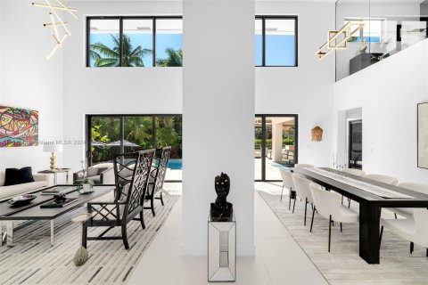 Casa en venta en Coral Gables, Florida, 5 dormitorios, 501.3 m2 № 1170500 - foto 4