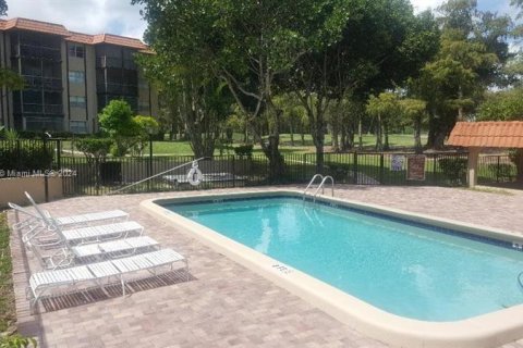 Condominio en venta en Lauderhill, Florida, 1 dormitorio, 80.82 m2 № 1170337 - foto 9