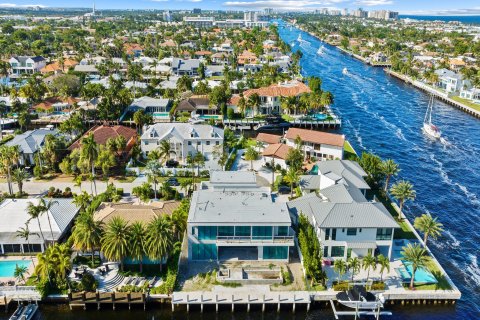 House in Fort Lauderdale, Florida 5 bedrooms, 518.49 sq.m. № 762999 - photo 12