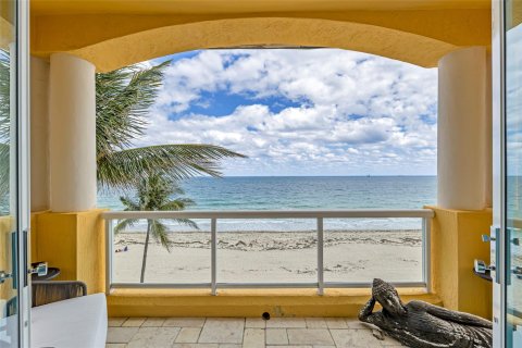 Touwnhouse à vendre à Fort Lauderdale, Floride: 4 chambres, 396.69 m2 № 1103318 - photo 29