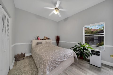 Casa en venta en Coral Springs, Florida, 5 dormitorios, 266.44 m2 № 1103316 - foto 25