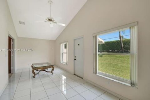 House in West Palm Beach, Florida 2 bedrooms № 1396122 - photo 20