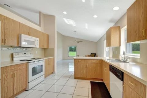 Casa en venta en West Palm Beach, Florida, 2 dormitorios № 1396122 - foto 10