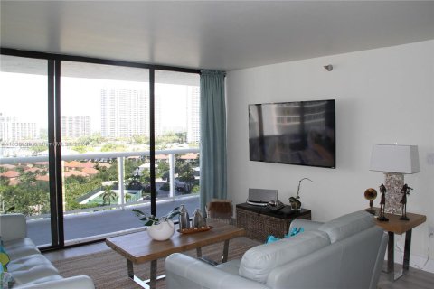 Condominio en venta en Aventura, Florida, 2 dormitorios, 105.82 m2 № 1315962 - foto 4