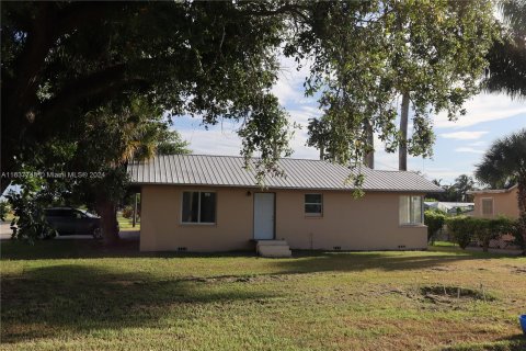 Villa ou maison à vendre à Belle Glade, Floride: 4 chambres, 194.91 m2 № 1316104 - photo 3