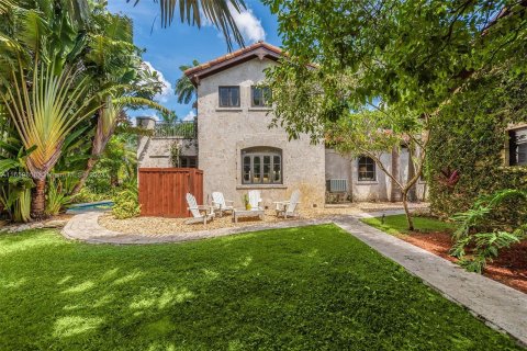 Casa en venta en Biscayne Park, Florida, 5 dormitorios, 351.17 m2 № 1365736 - foto 15