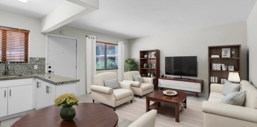 Condo in Miami, Florida, 1 bedroom  № 1365737