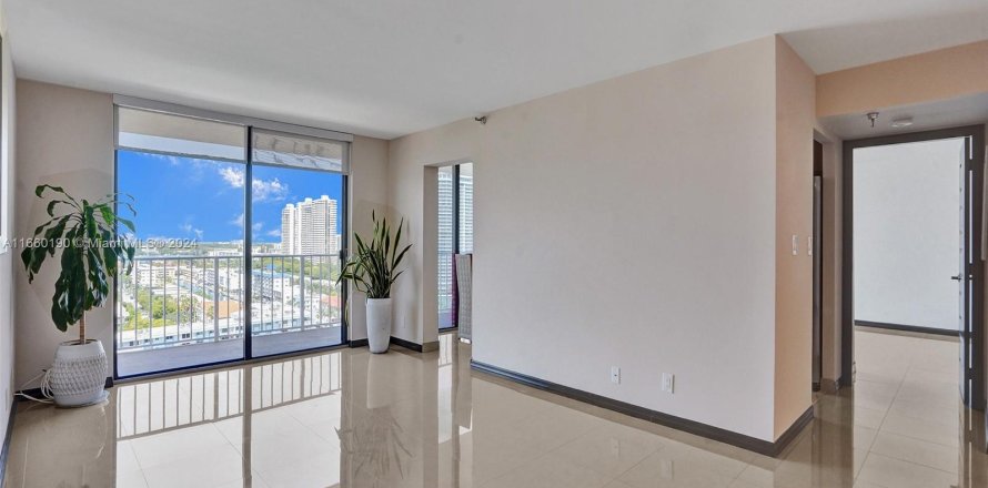 Condo à Sunny Isles Beach, Floride, 2 chambres  № 1365649