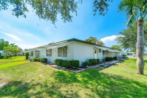 Condo in Delray Beach, Florida, 1 bedroom  № 1223132 - photo 1